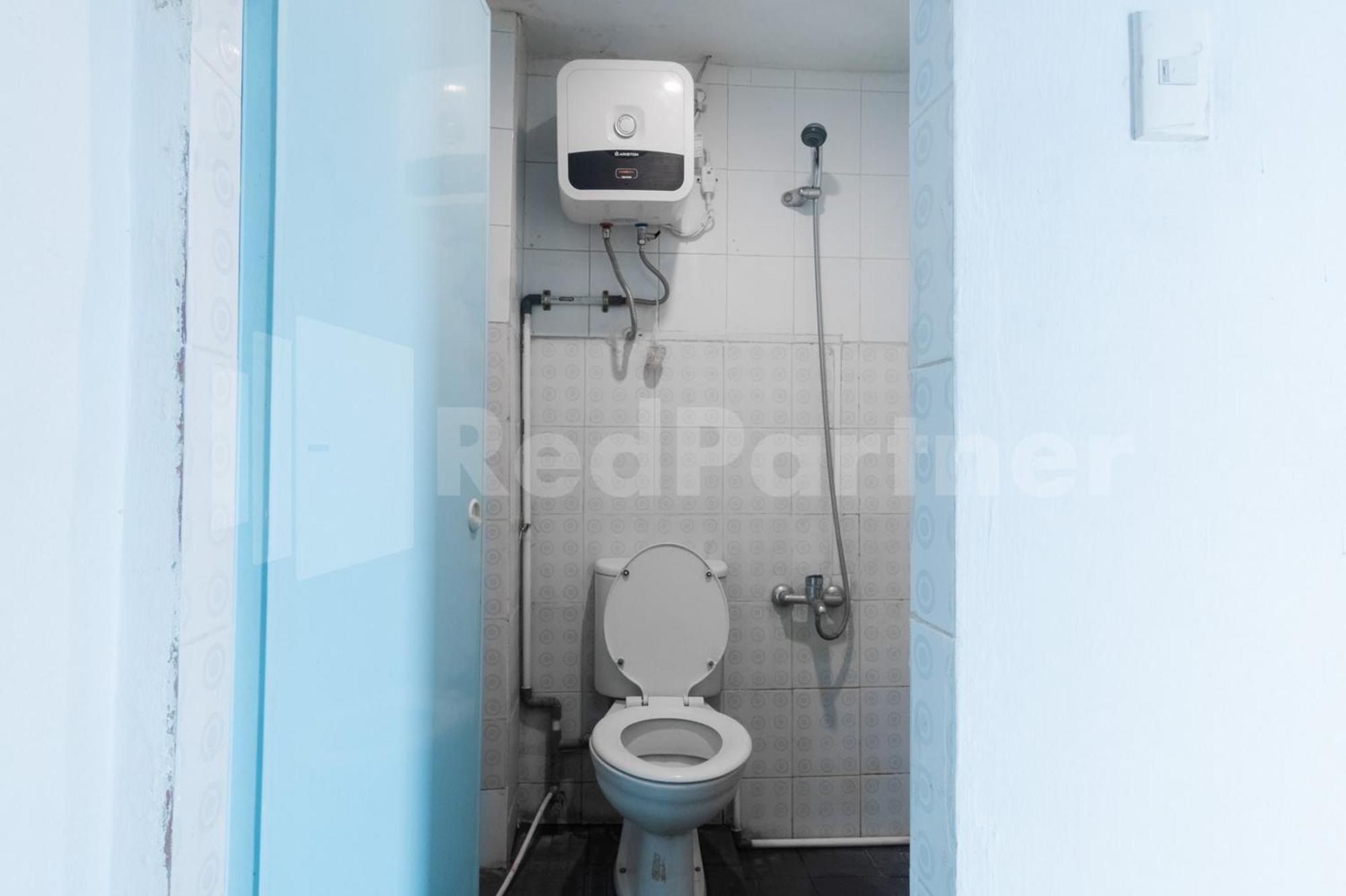 Teratai Guesthouse At Rs Adam Malik Medan Mitra Reddoorz 外观 照片